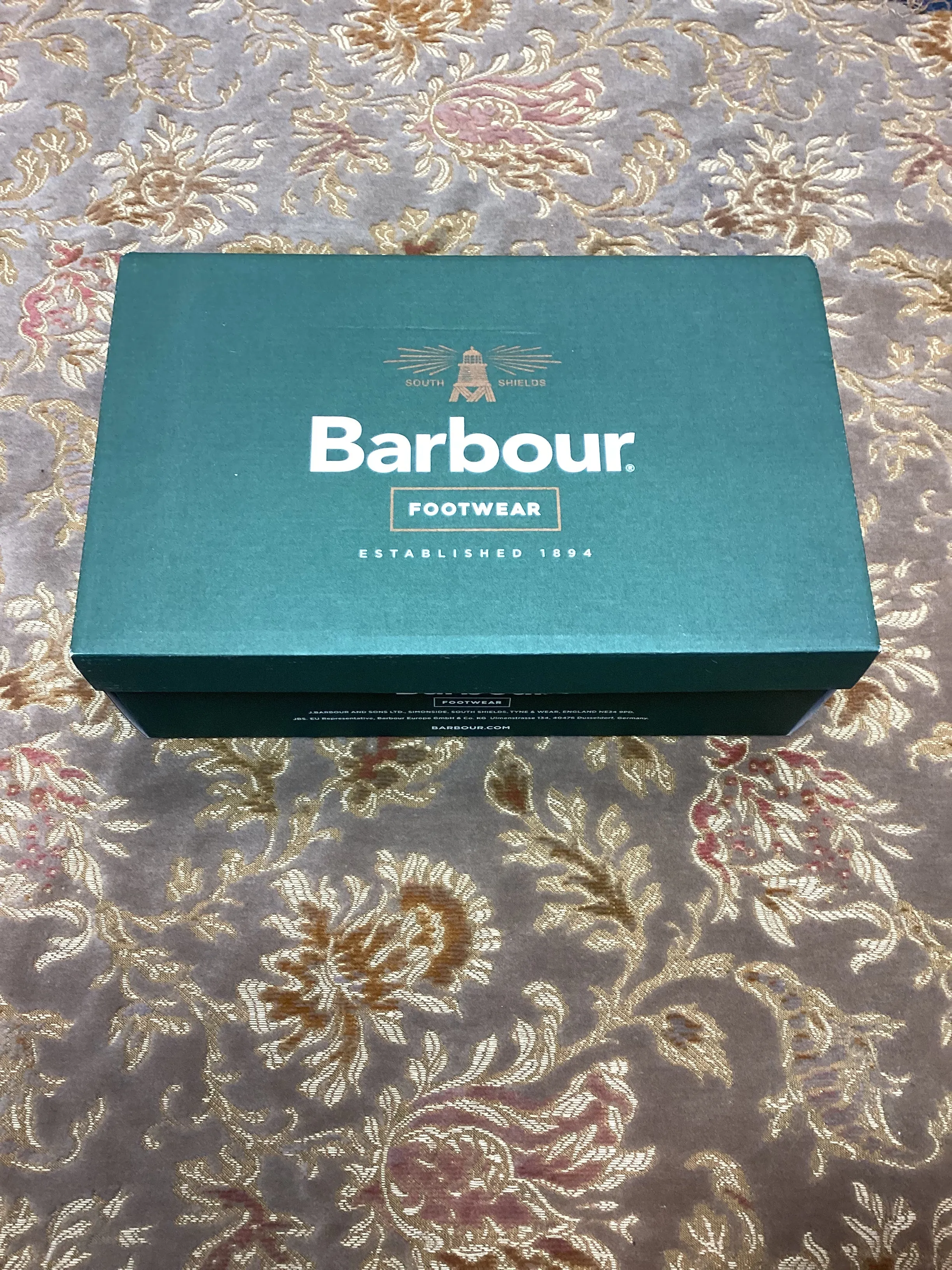 BNIB Barbour Beige Mason Suede Chukka Boots Size 8