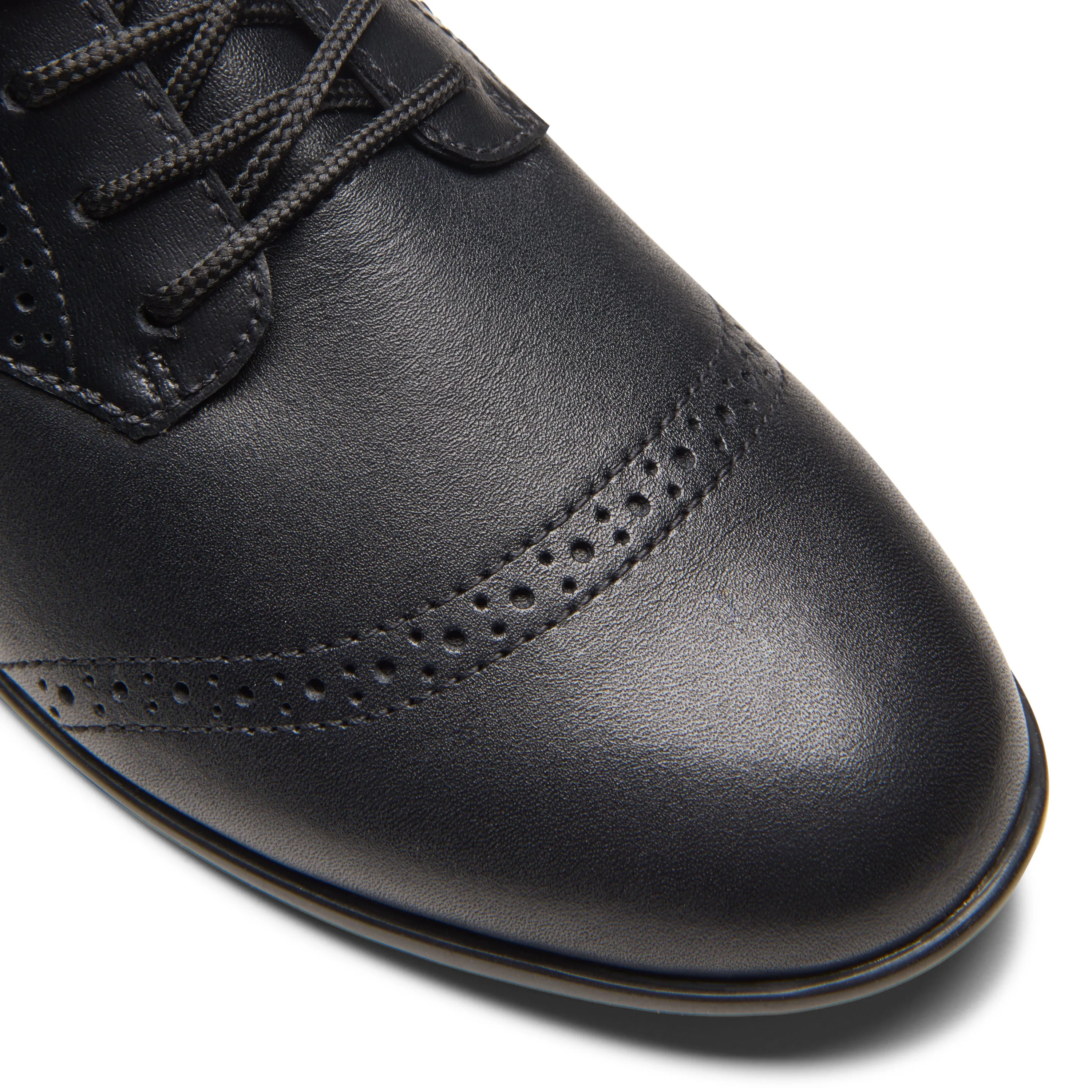 Clarks Finja Brogue Y Girls Black School Shoe