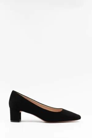 Square-toe pumps in black suede