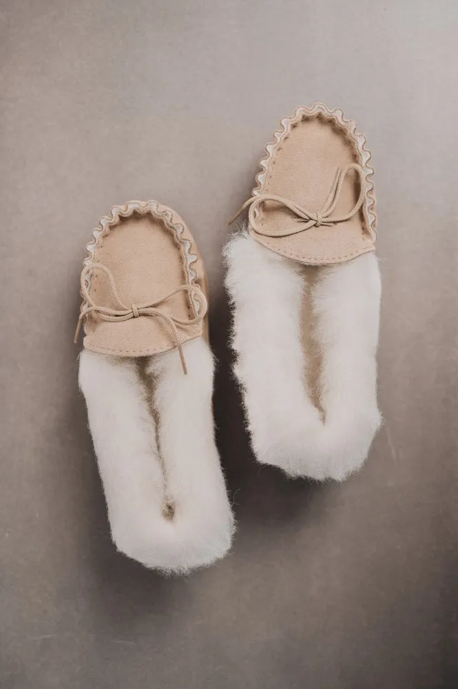 Women's Moccasin Collared Slippers Wool Lined with Sole